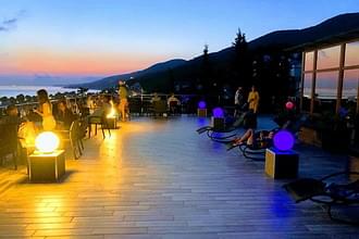 �L-������