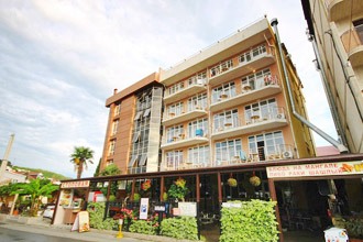 Xander Hotel