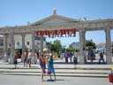 На Паралии аттракцион, паралия, колонна, зонт