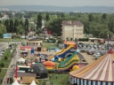 Парк горки, отдыхающие, парк, зелень, здание