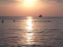 Закат море, солнце, яхты