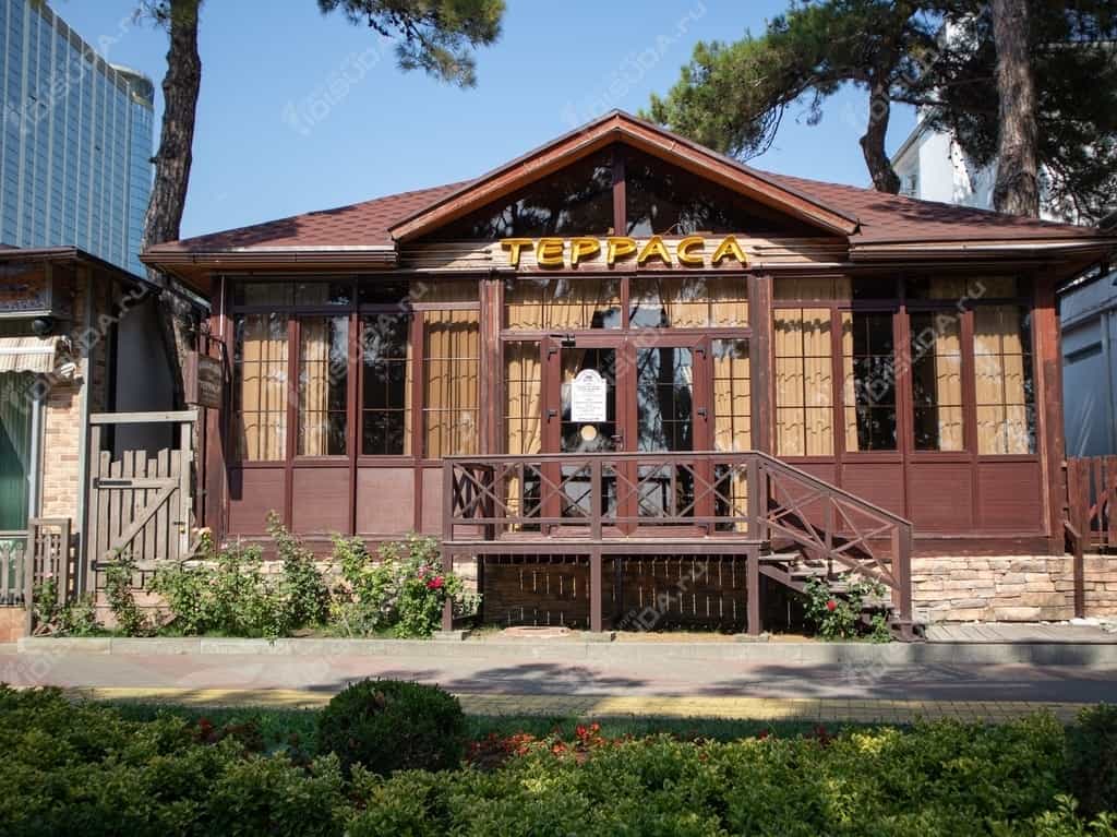 Терраса - кафе в Геленджике, общий вид, главный вход